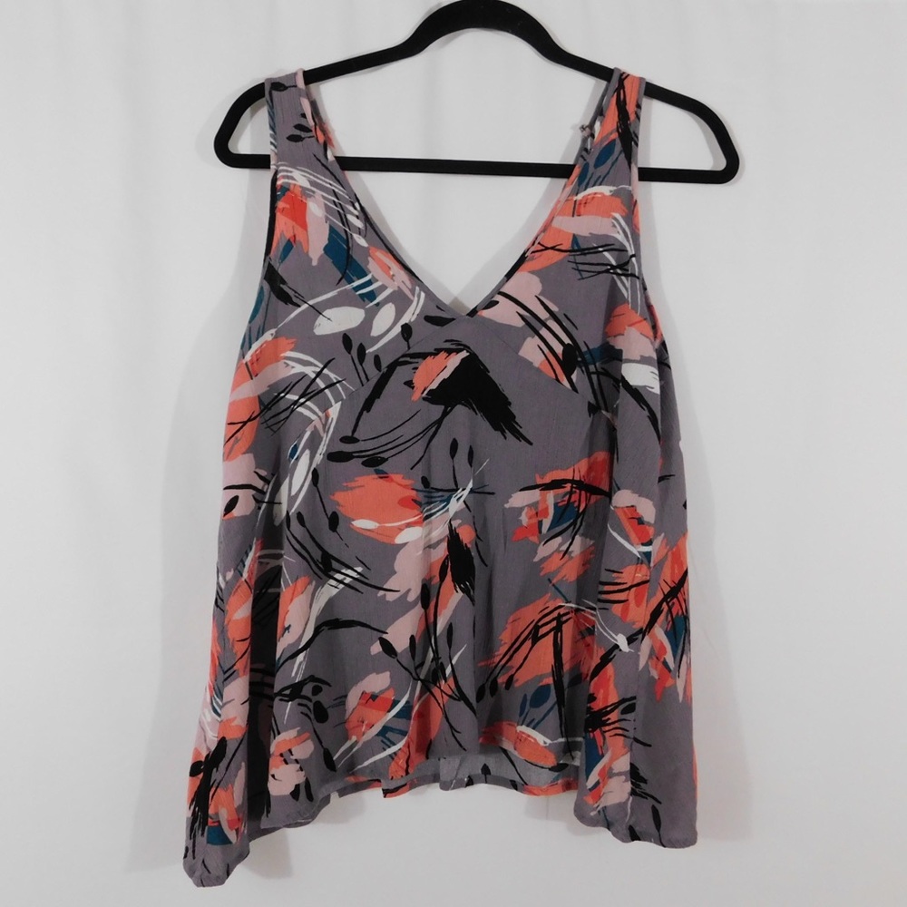 Lush Grey Floral Tank Top - Picture 6 of 6